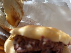 -闫家驴肉老店(华电一校店)