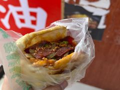 夹张飞牛肉凉粉-刘氏方酥锅盔(古城总店)