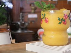 -Rabbit Cafe私房西餐甜点咖啡(栖霞路店)