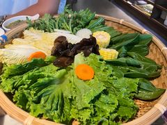 -尚尚仙·酸汤猪手·猪肚鸡火锅(华联万柳购物中心店)