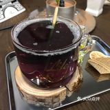 柠檬茶会变色，黑茶味道清新，这里的提拉米苏口感很好