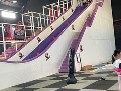 -嘿哟动霸CHUA·新潮玩运动娱乐中心·蹦床滑冰团建乐园