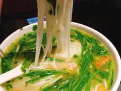 蒙自过桥米线-南蛮子(进贤路店)