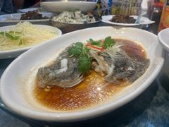 -侬佳蒸菜馆(听潮店)