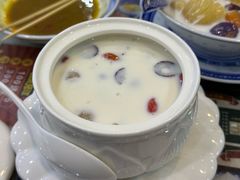 -广信牛奶甜品世家(台东店)