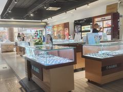 -西南眼镜·蔡司·依视路战略合作店(南街店)