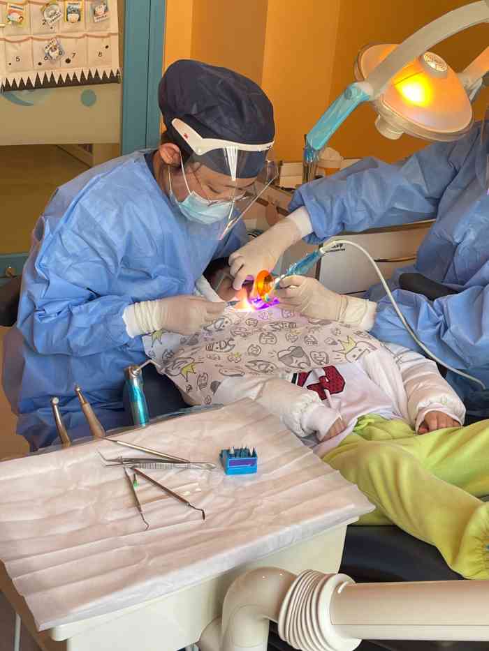 极橙儿童齿科(新江湾店)-"里面有大滑梯 不过最近在装修封掉了 要几.