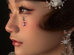 -蓝月摄影化妆美容学校