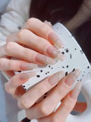 -UGIRL有个美甲