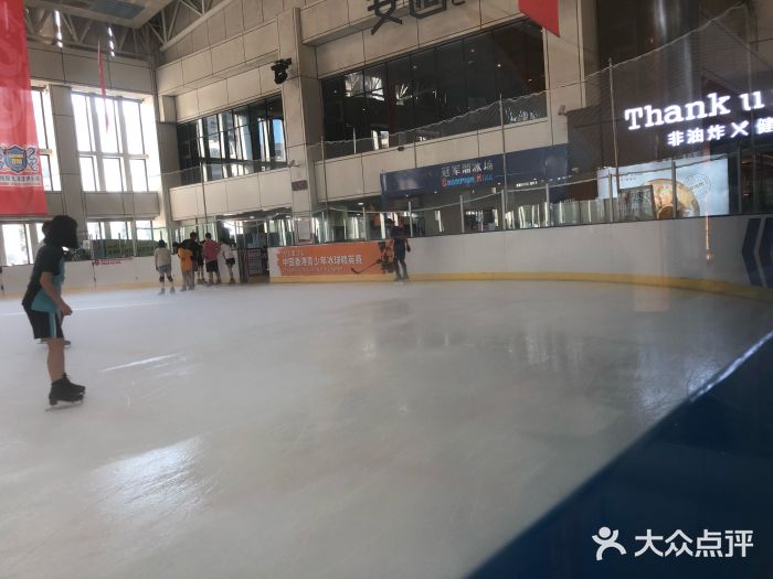 冠军冰场CHAMPION RINK(中华城店)图片