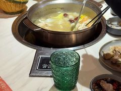 -喃喃椰·糟粕醋·椰子鸡火锅(七堡花园店)