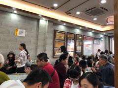 等位区-仁信老铺(华盖路店)