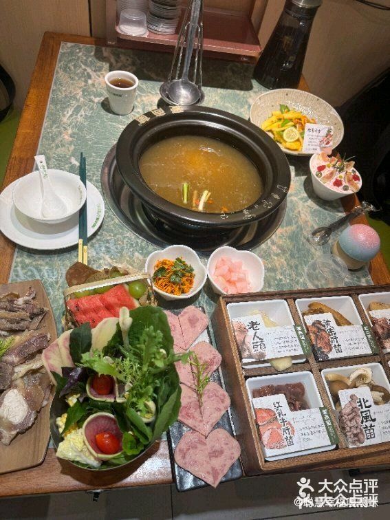 一口鲜掉眉！爱尚菌野生菌火锅，鲜得超上头  