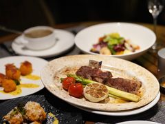 -MONICH牛排融合餐厅(和义大道购物中心店)