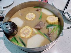 -肥仔文澳门猪骨煲(南京西路店)
