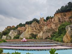 -彩色沙林风景区