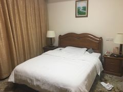 -上海南泉酒店(塘桥地铁站店)