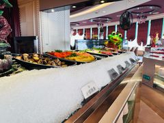 -荣誉国际酒店-云顶旋转餐厅