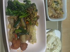 -老乡鸡(武汉中南梅苑小区地铁站店)