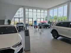 -上海冠松华奥奥迪4S店(张江店)