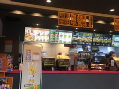 -海口骑楼小吃街