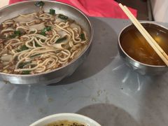 -正宗杨记普洱酸醋米线(总店)