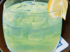 -深圳国际会展中心希尔顿酒店(前海华发冰雪世界店)