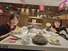 -海底捞火锅鲜切牛肉主题店(长寿路店)