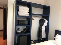 -东方绿舟酒店-停车场