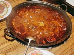 -旧街市鲜货老火锅(大光路店)