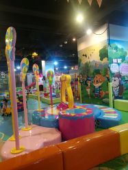 -利奥梦幻主题乐园(爱琴海购物公园店)