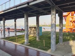 -滨江攀岩