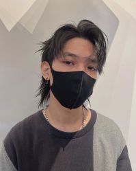 -一家只做男发烫染的店