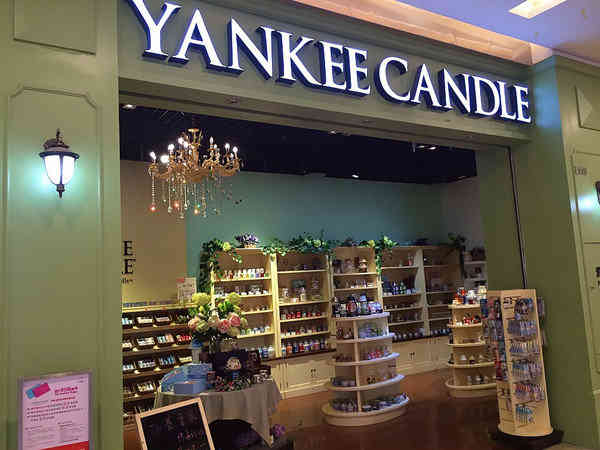 yankee candle-"一听名字也知道是美国的拉,这是美国最受欢.