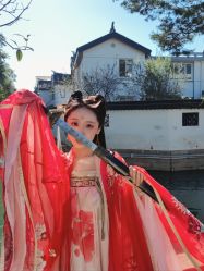 -一揽芳华汉服旗袍体验馆(拙政园店)