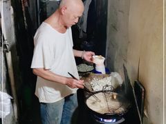 -仓桥直街臭豆腐