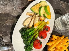 -LESCEDARS Brasserie Bistro香柏树