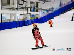 -乔波室内滑雪场