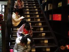 -钟书阁(松江泰晤士小镇店)