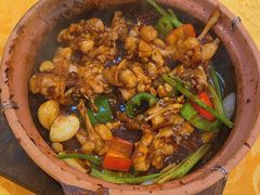 啫啫好味牛蛙-天宝食坊·啫啫煲大排档(西华路店)