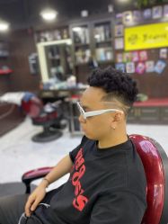 -Barber潮先生男士理发店