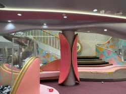 -奈尔宝·国风主题儿童乐园·亲子餐厅(豫园商城店)