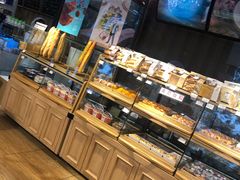 面包甜点陈列柜-百年义利(北兴路店)