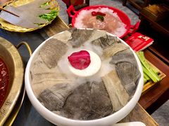 金牌毛肚-沸炉重庆老火锅(军事博物馆店)