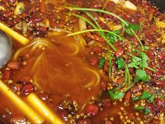 -鸿顺老铁锅美蛙鱼府(解放碑店)