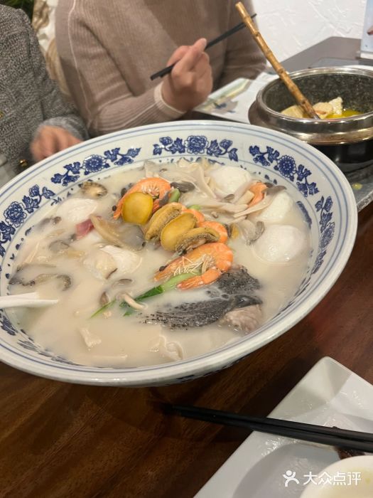山外山·林语花园餐厅图片