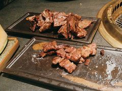 -铭牛烧肉·和牛海鲜自助(高新月牙湖店)