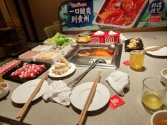 -海底捞火锅(宝龙广场夜宵主题店)