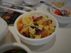 特色腊味煲仔饭-百年果林椰子鸡(中洲店)