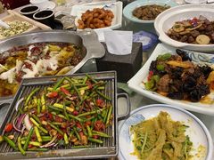 -大鸭梨烤鸭店(金顶街店)